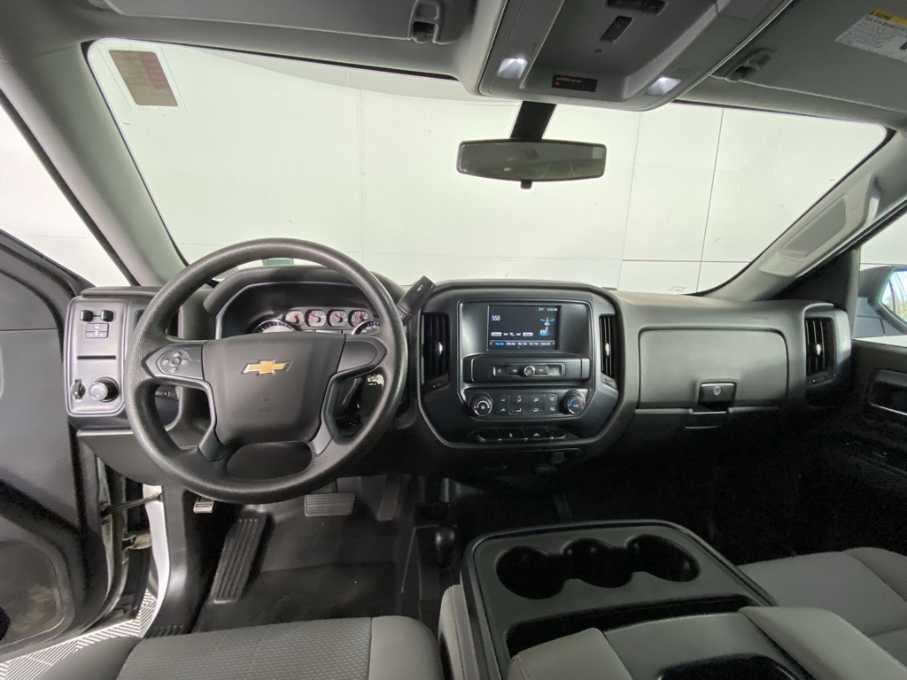 2018 Chevrolet Silverado 1500 photo 3