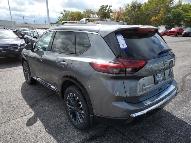 2026 Nissan Rogue Platinum photo 4