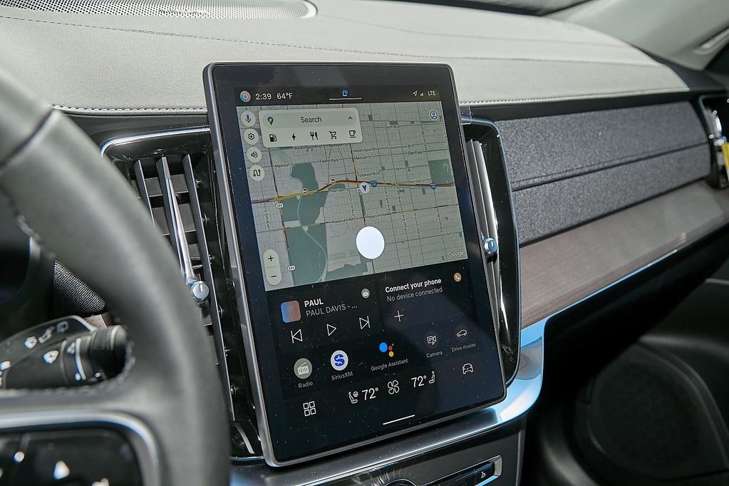 2025 VOLVO XC90 - Image 12