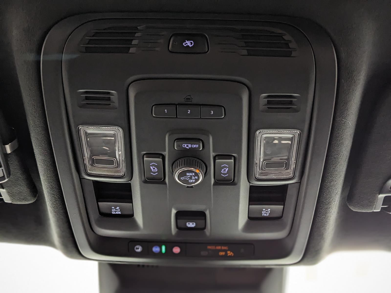 2024 Cadillac Escalade Sport Platinum photo 37