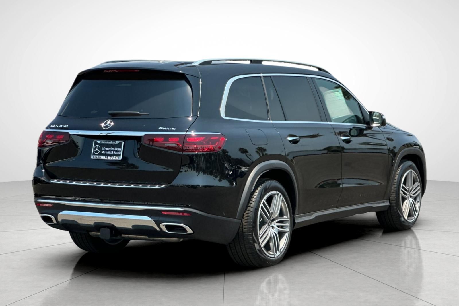 2025 Mercedes Benz GLS 450 4MATIC photo 12