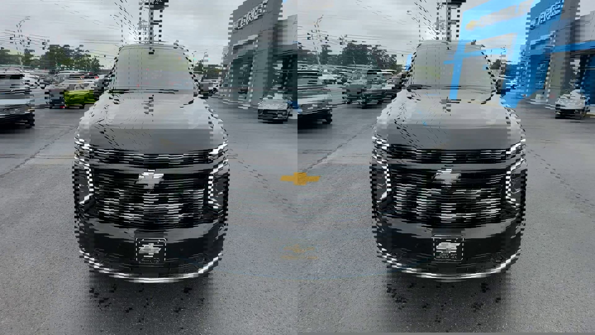 2025 Chevrolet Tahoe High Country photo 3