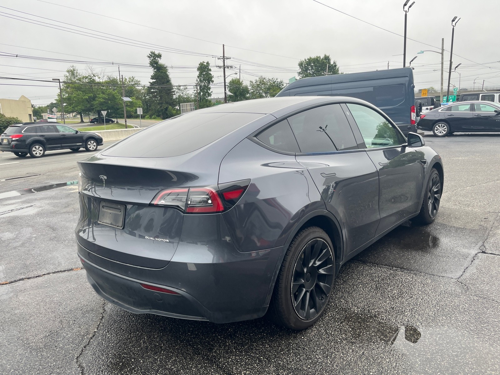 2022 Tesla Model Y Long Range photo 7