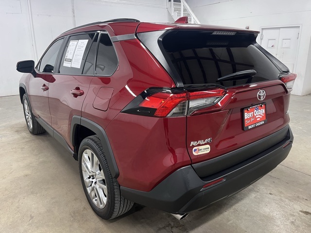 2025 Toyota RAV4 XLE Premium photo 4
