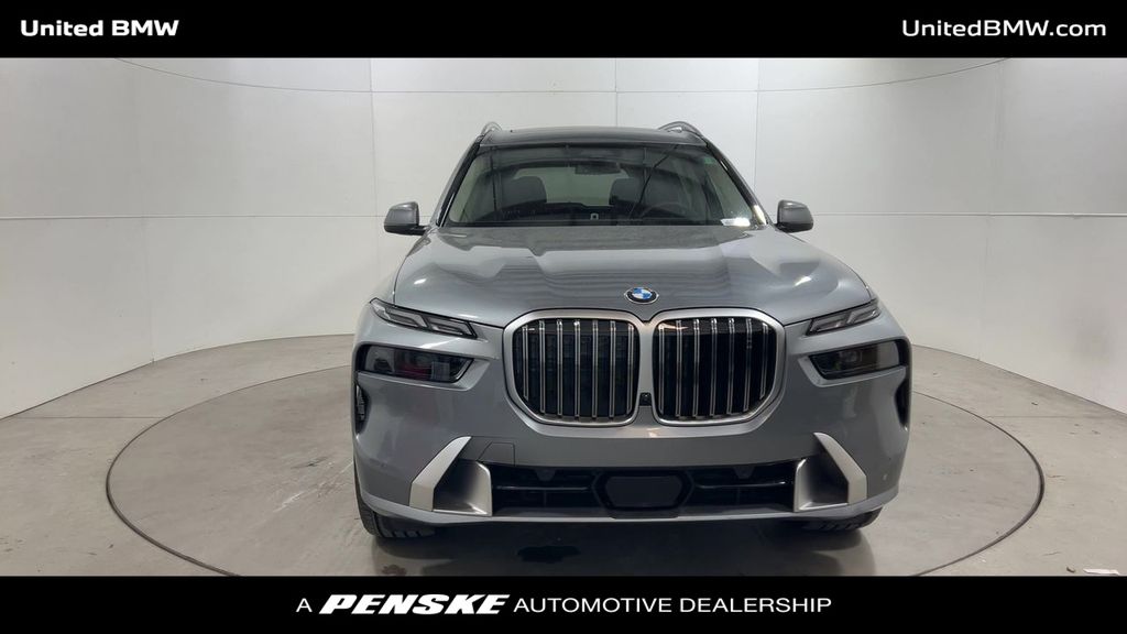 2025 Bmw X7 xDrive40i photo 3