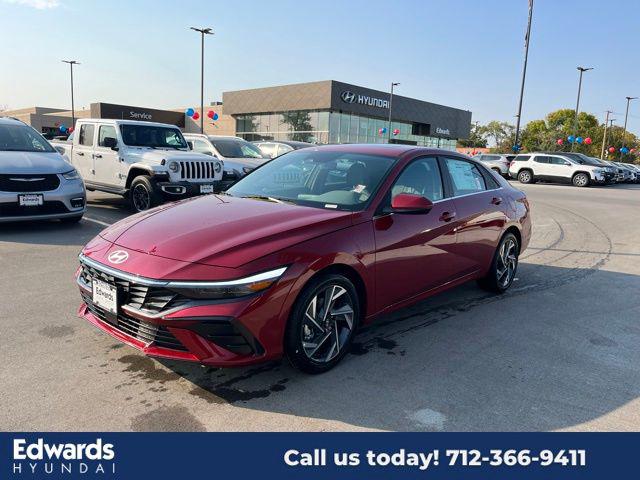 2025 Hyundai Elantra SEL's photo