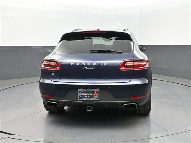 2018 Porsche Macan Base photo 37