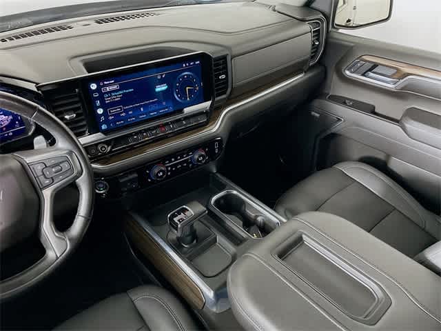 2022 Chevrolet Silverado 1500 RST photo 25