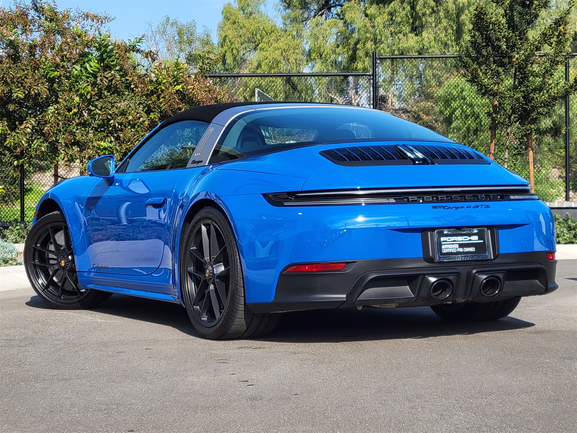 2025 Porsche 911 Targa 4 GTS photo 3