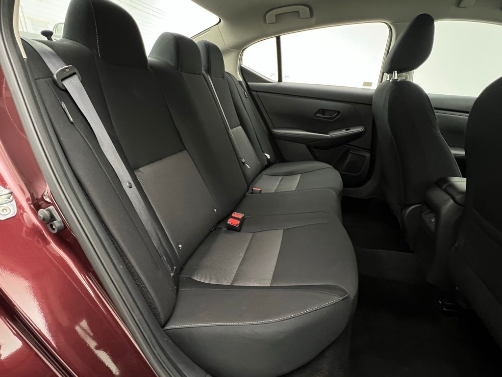 2024 Nissan Sentra SV photo 17
