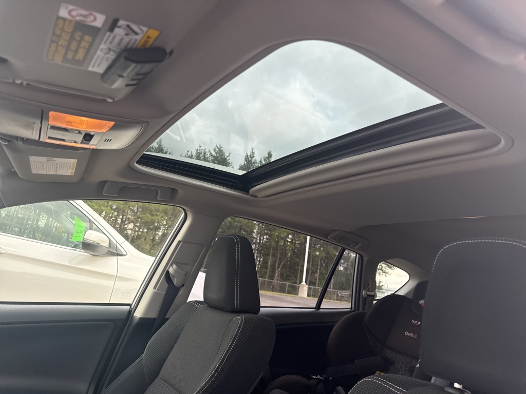 2018 Toyota RAV4 XLE photo 7