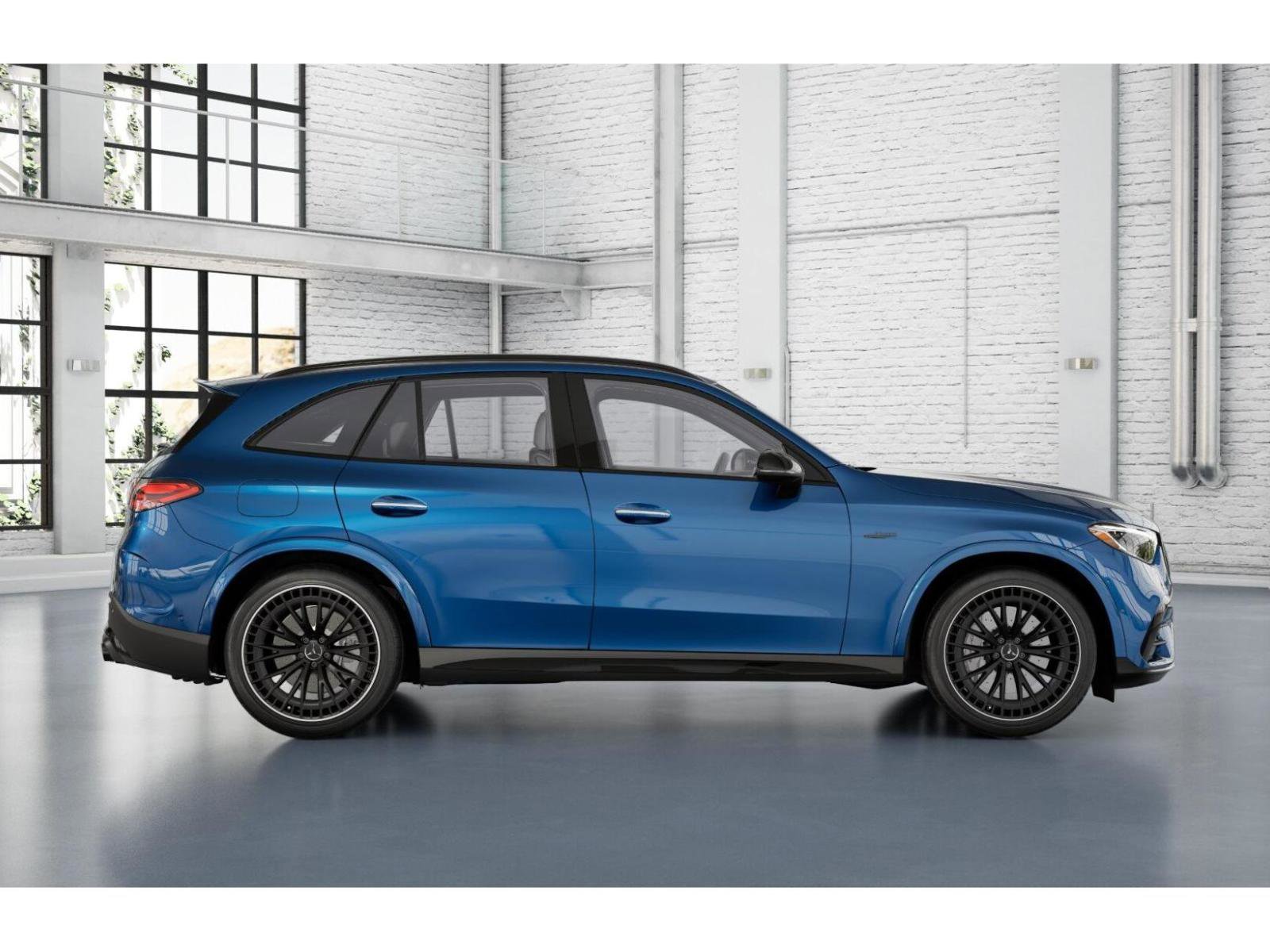 2025 Mercedes Benz GLC 43 AMG 4MATIC photo 3
