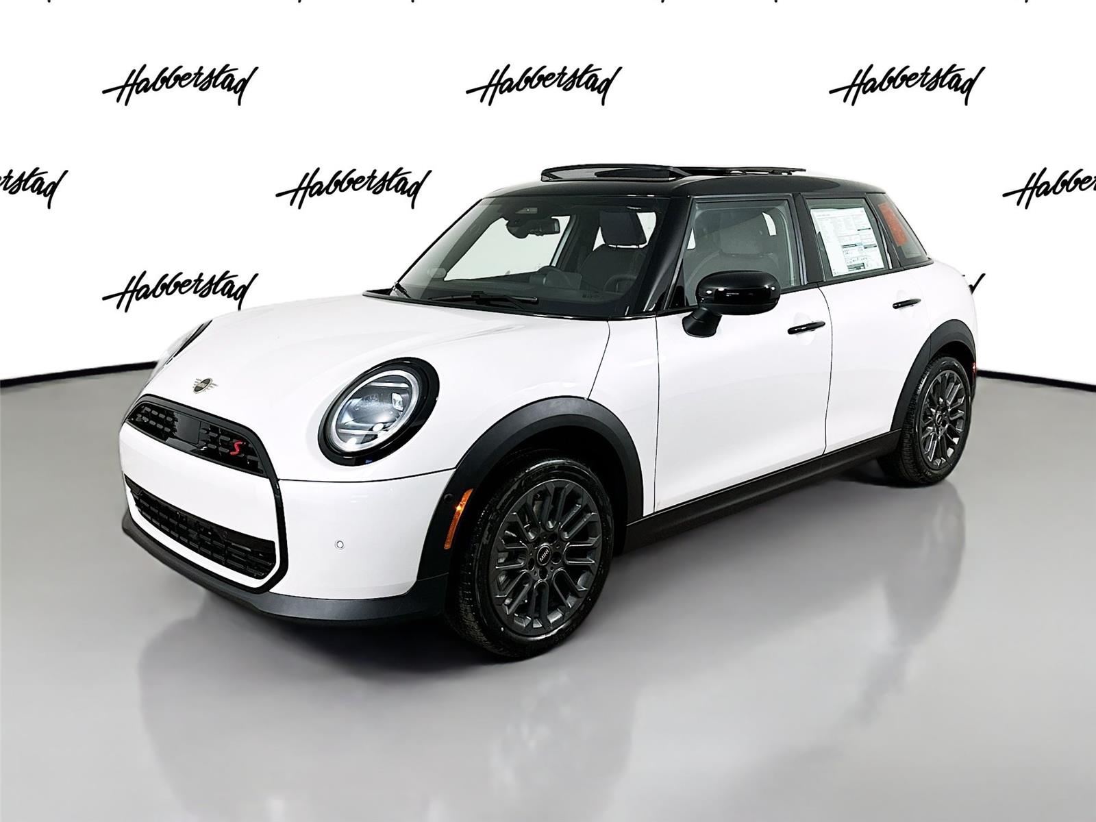 2026 MINI Hardtop 4 Door S's photo