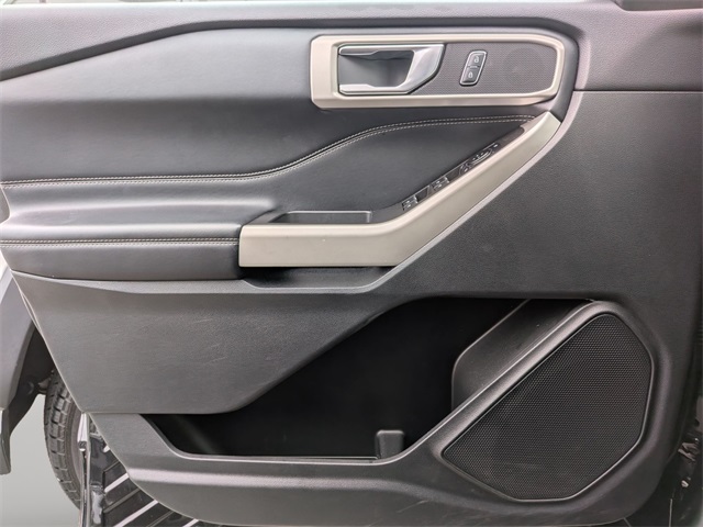 2022 Ford Explorer XLT photo 22