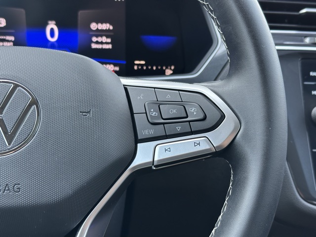 2022 Volkswagen Tiguan SE photo 11