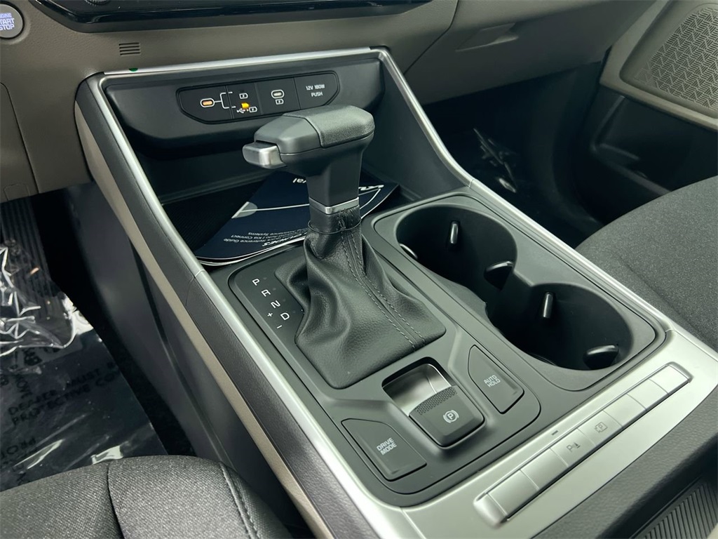 2026 Kia Carnival LX photo 21