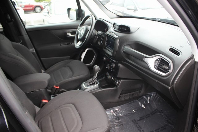 2020 Jeep Renegade Latitude photo 31