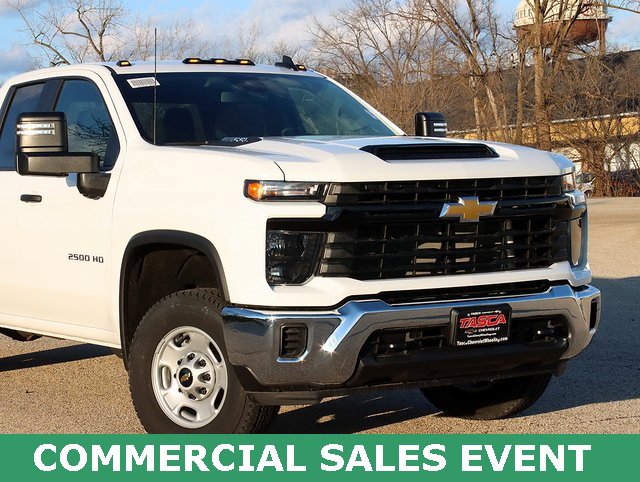 2025 Chevrolet Silverado 2500HD Work Truck photo 2