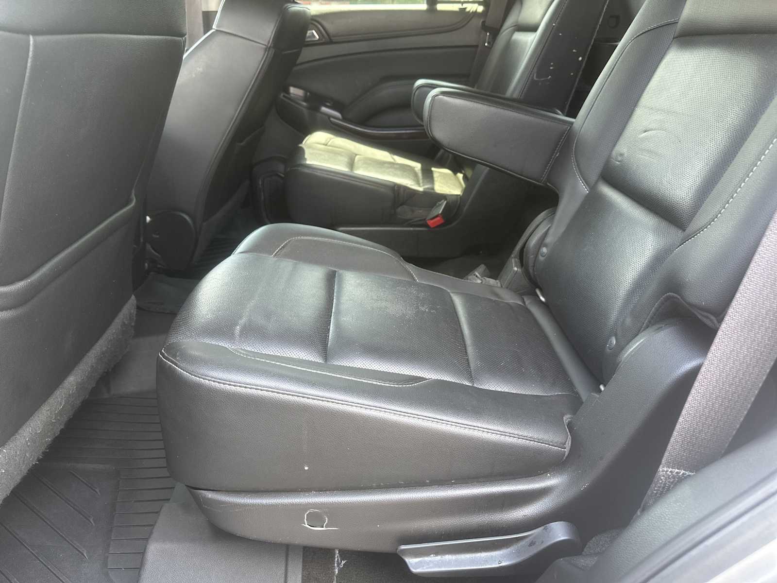 2017 Gmc Yukon SLT photo 24