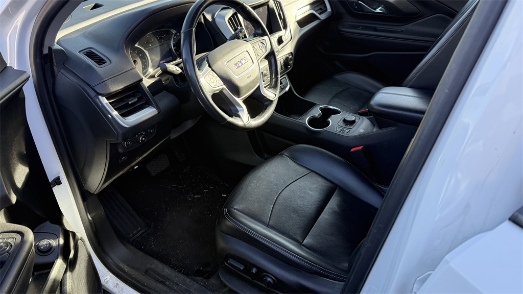 2022 Gmc Terrain SLT photo 2