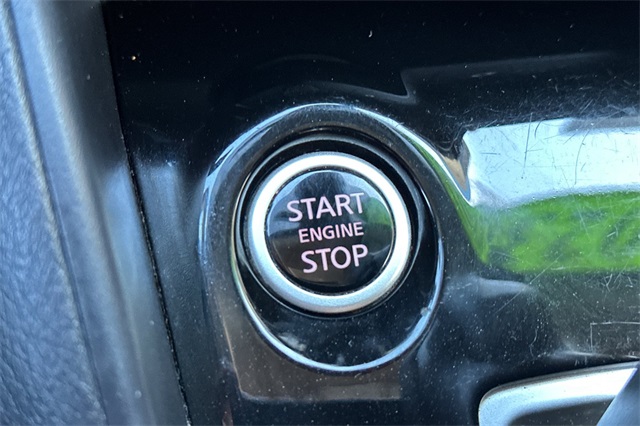2023 Nissan Versa 1.6 SV photo 25