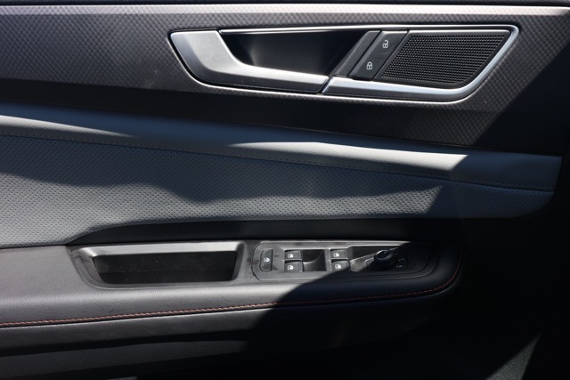 2024 Volkswagen Atlas Peak Edition SEL photo 22