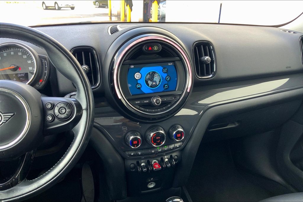Image 6 of Pre-Owned 2020 MINI Cooper Countryman Signature