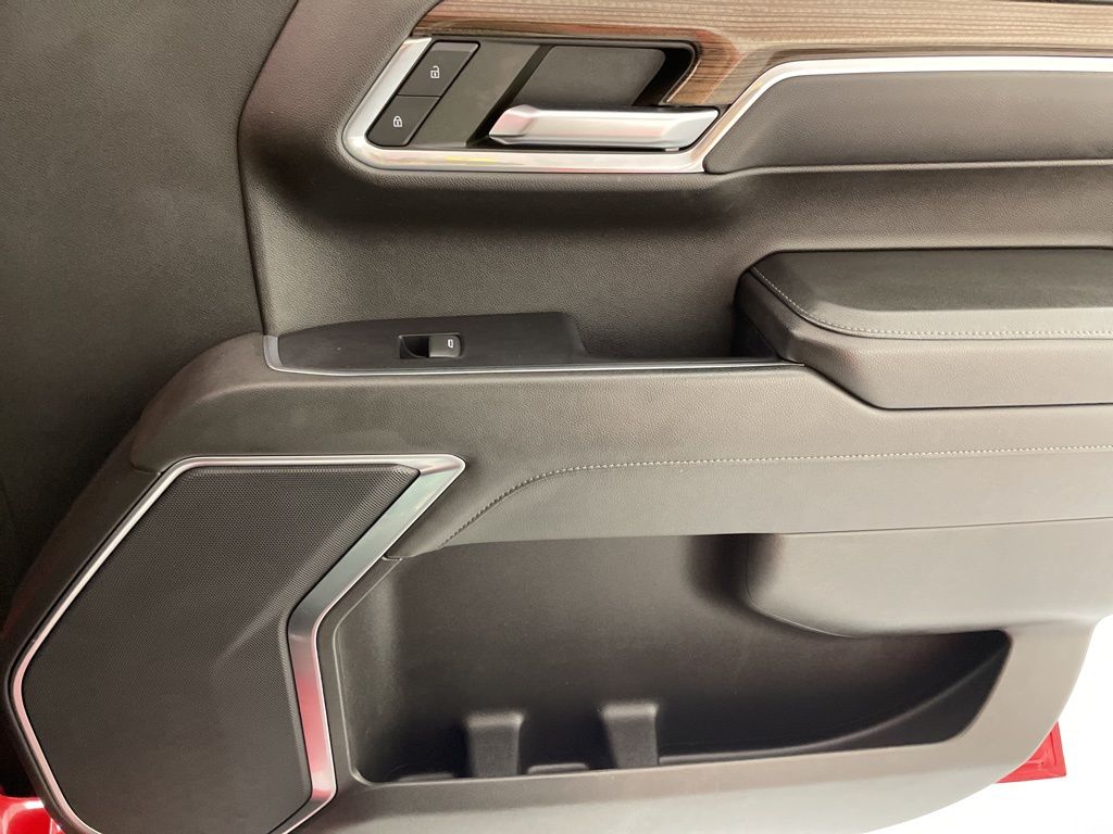 2022 Chevrolet Silverado 1500 RST photo 42