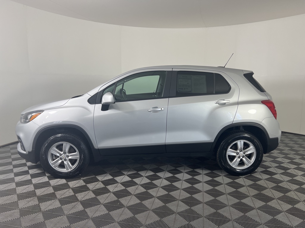 2022 Chevrolet Trax LS photo 7