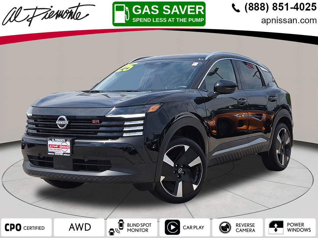 2025 Nissan Kicks SR AWD's photo