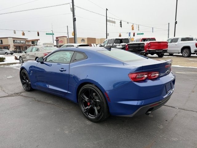 2021 Chevrolet Camaro 1LS 1LT photo 4