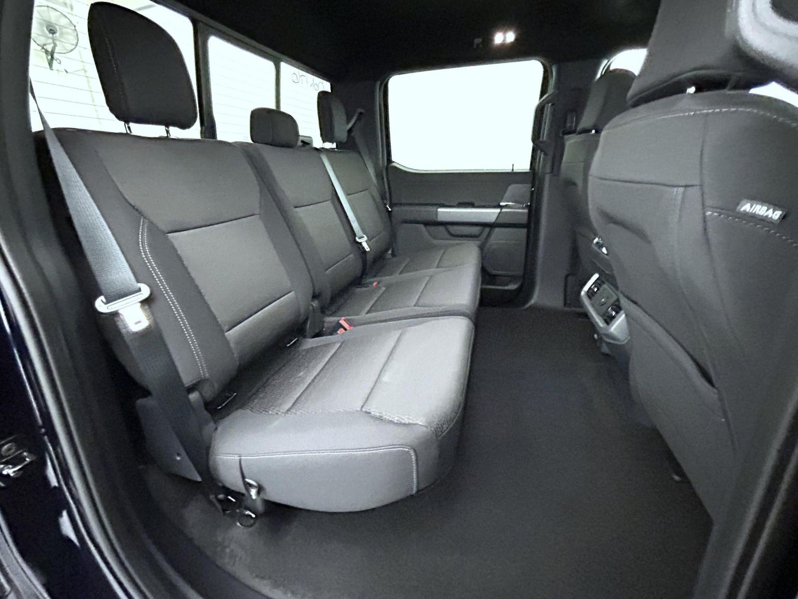 2025 Ford F-150 XLT photo 14