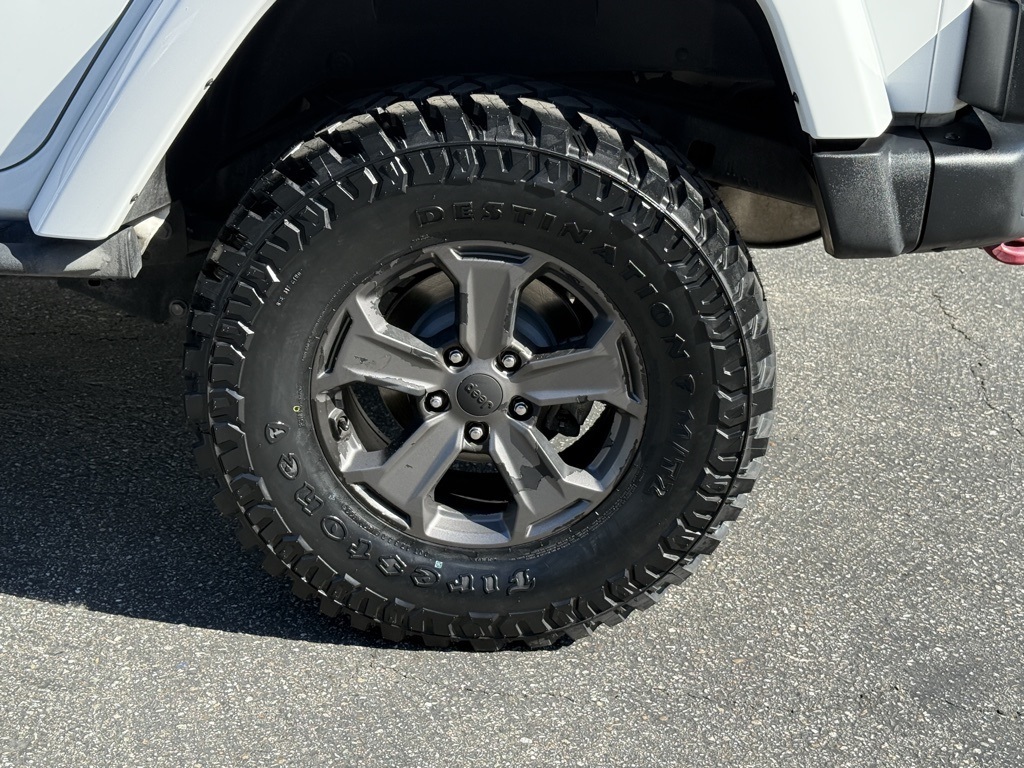 2017 Jeep Wrangler Unlimited Rubicon Recon photo 9