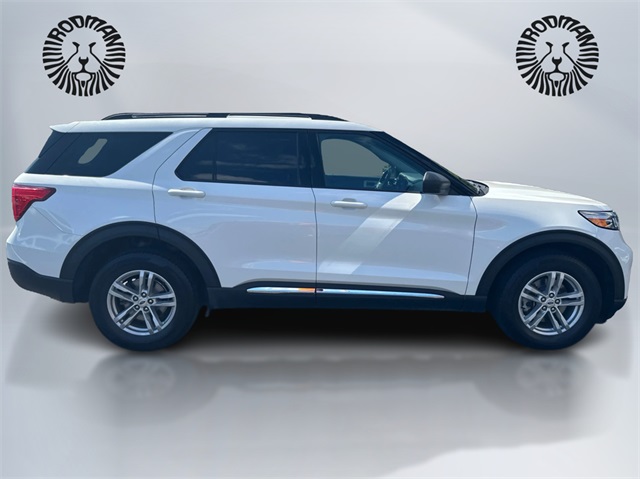 2022 Ford Explorer XLT photo 3