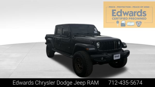 2021 Jeep Gladiator Overland's photo