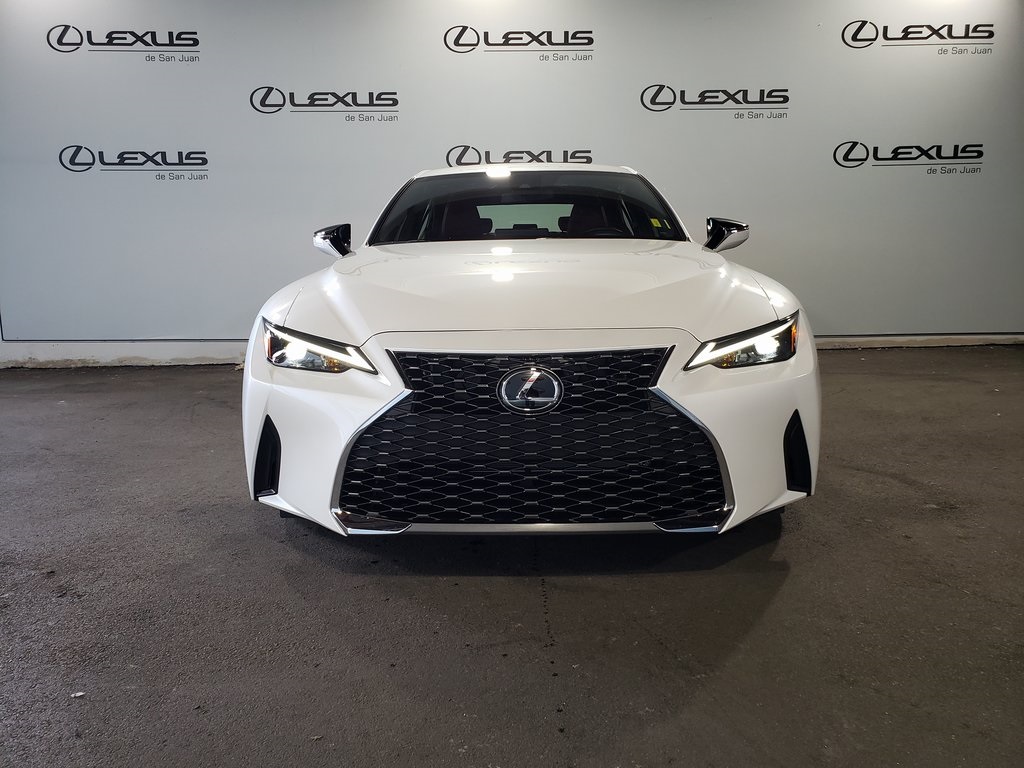 2025 Lexus IS 300 photo 6