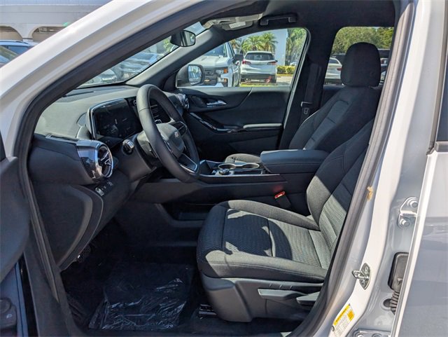 2026 Chevrolet Equinox LT photo 4