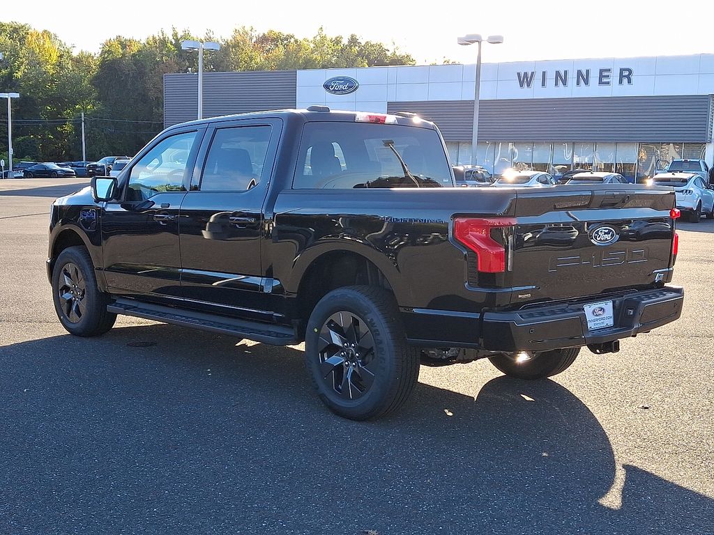2025 Ford F-150 Lightning photo 3
