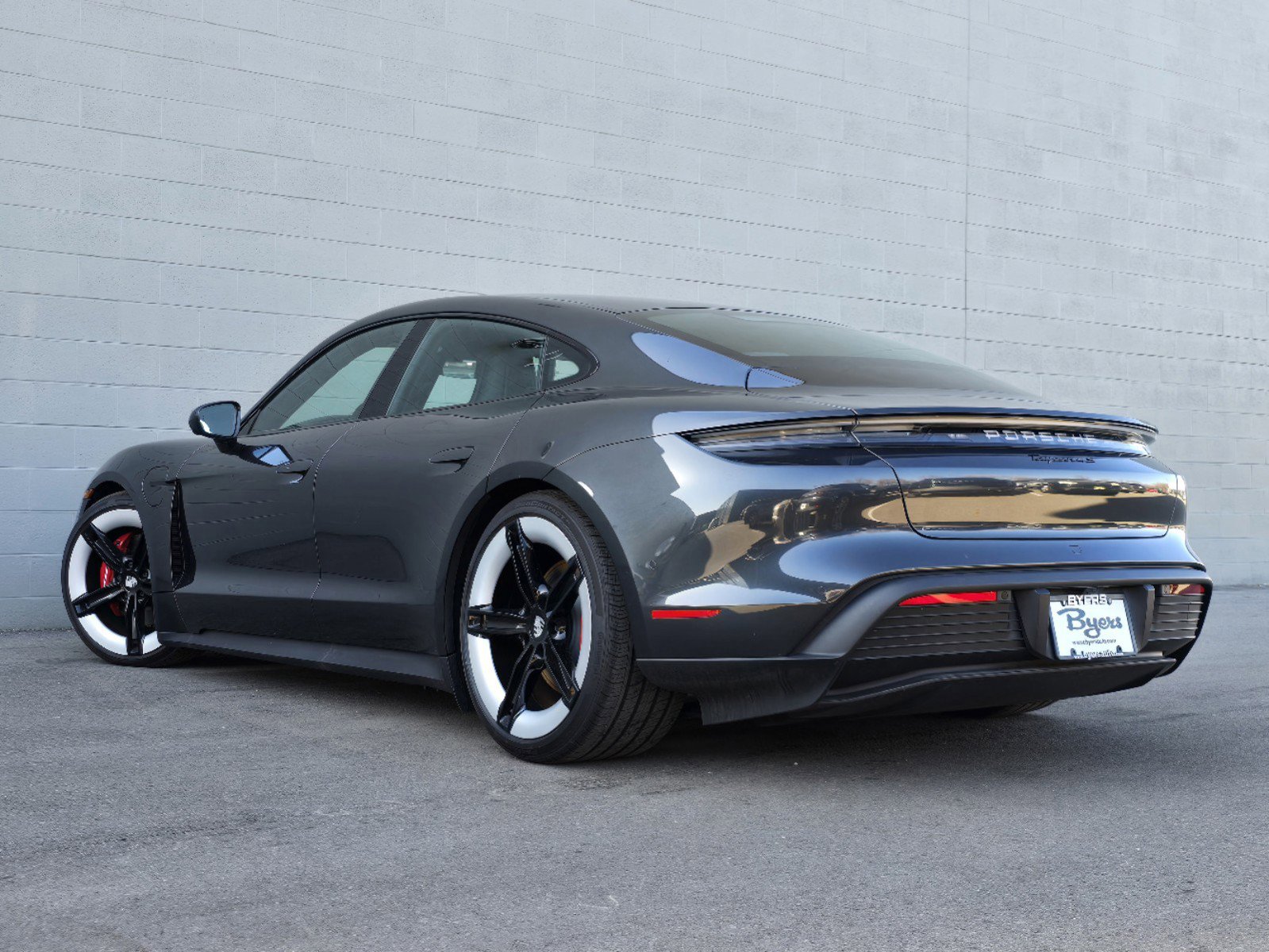 2025 Porsche Taycan 4S photo 3