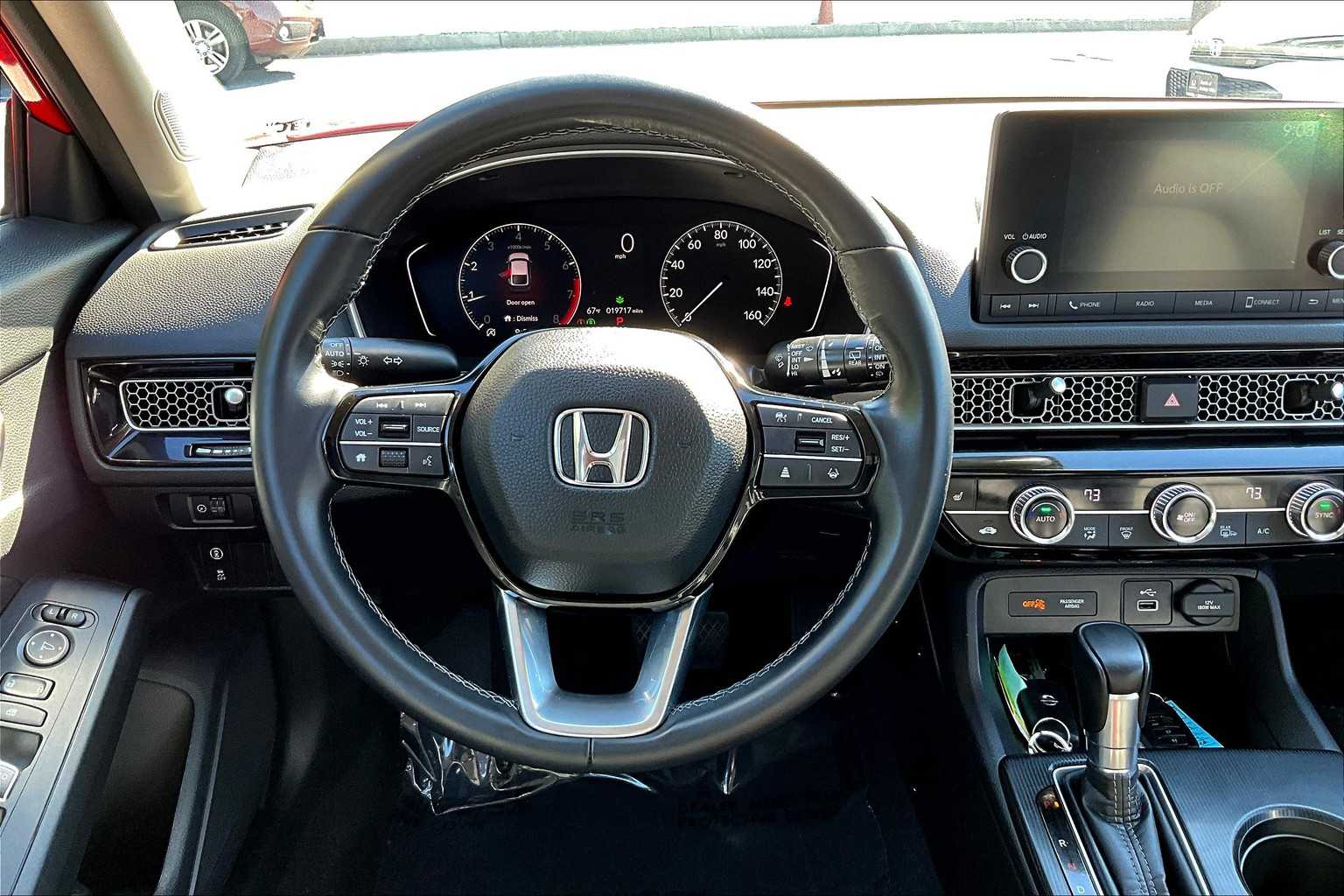 2022 Honda Civic Hatchback EX-L photo 5