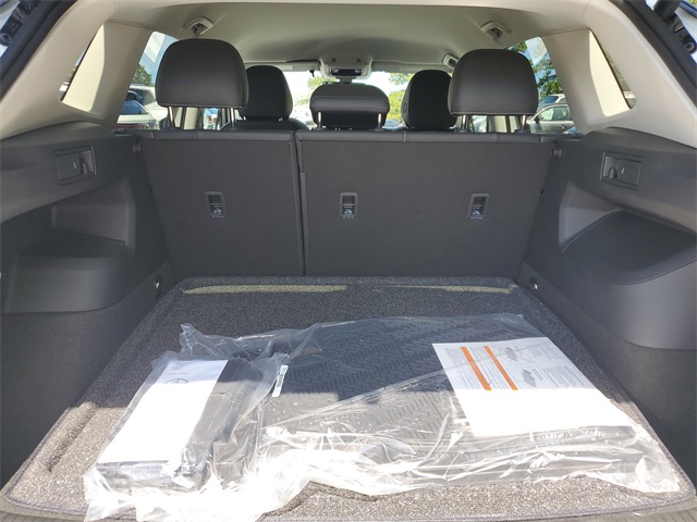 2025 Volkswagen Tiguan SE photo 4