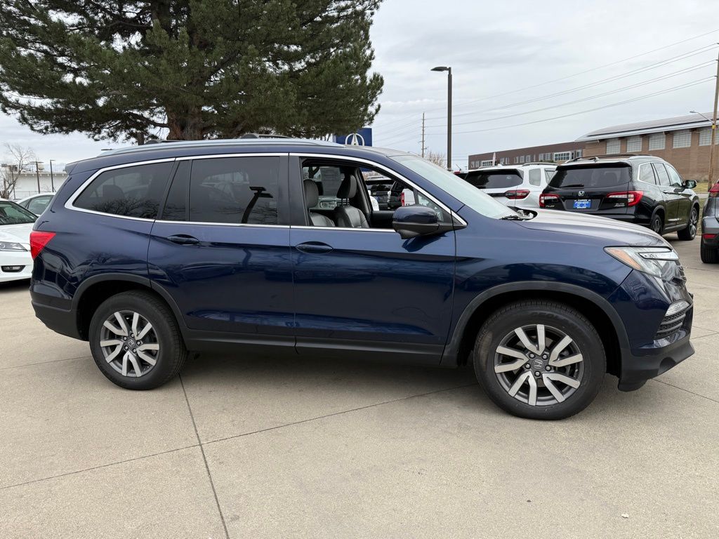 2016 Honda Pilot EX-L photo 2