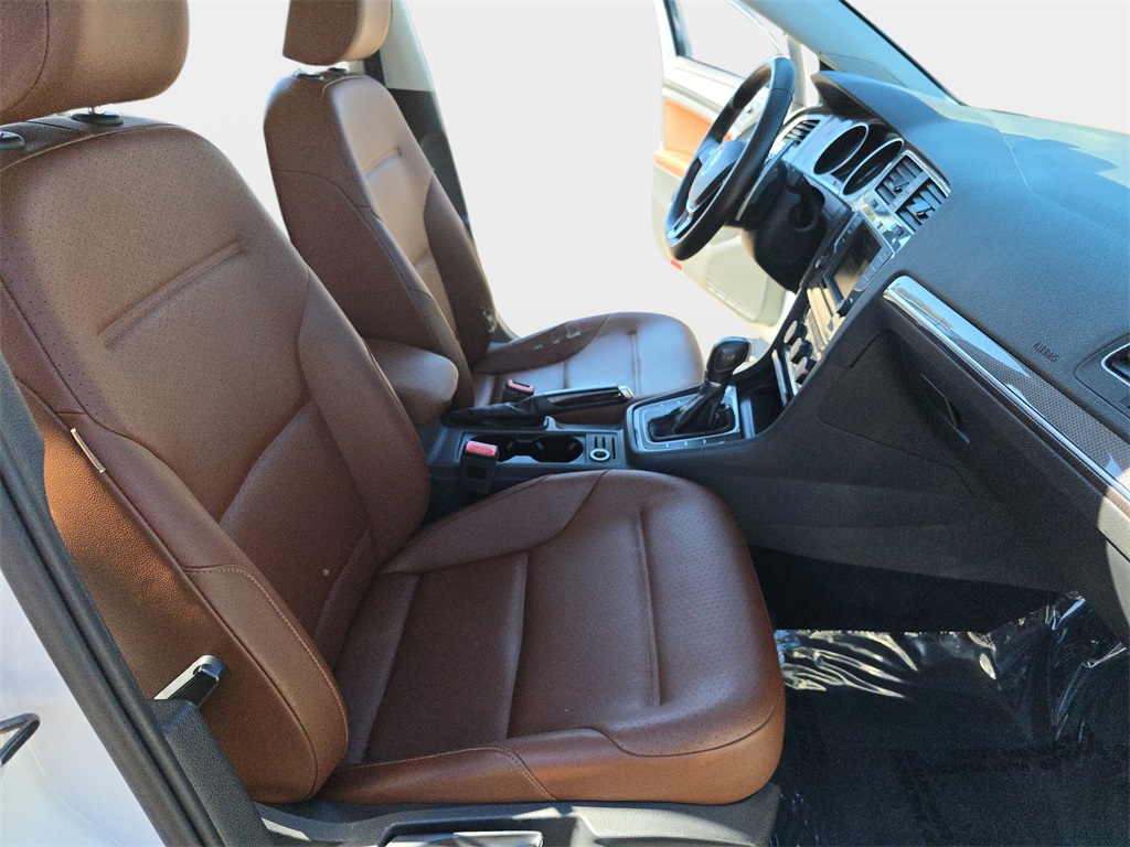 2017 Volkswagen Golf Alltrack TSI SE 4Motion photo 10