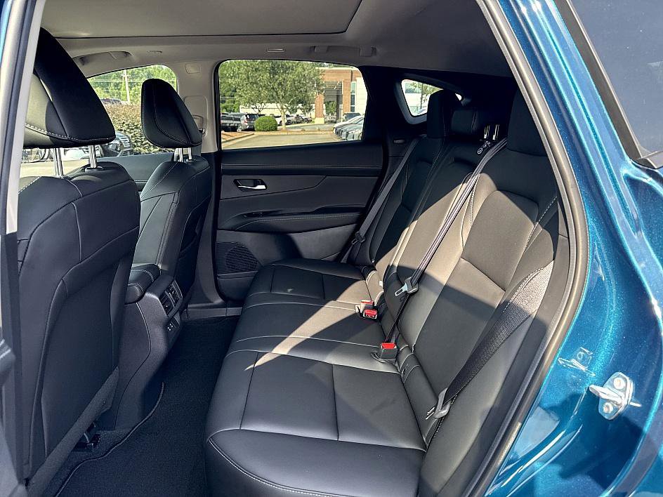 2025 Nissan Murano SL photo 9