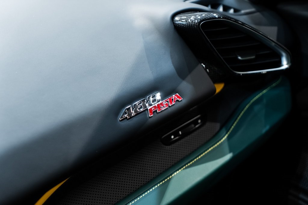 2020 Ferrari 488 Pista photo 32