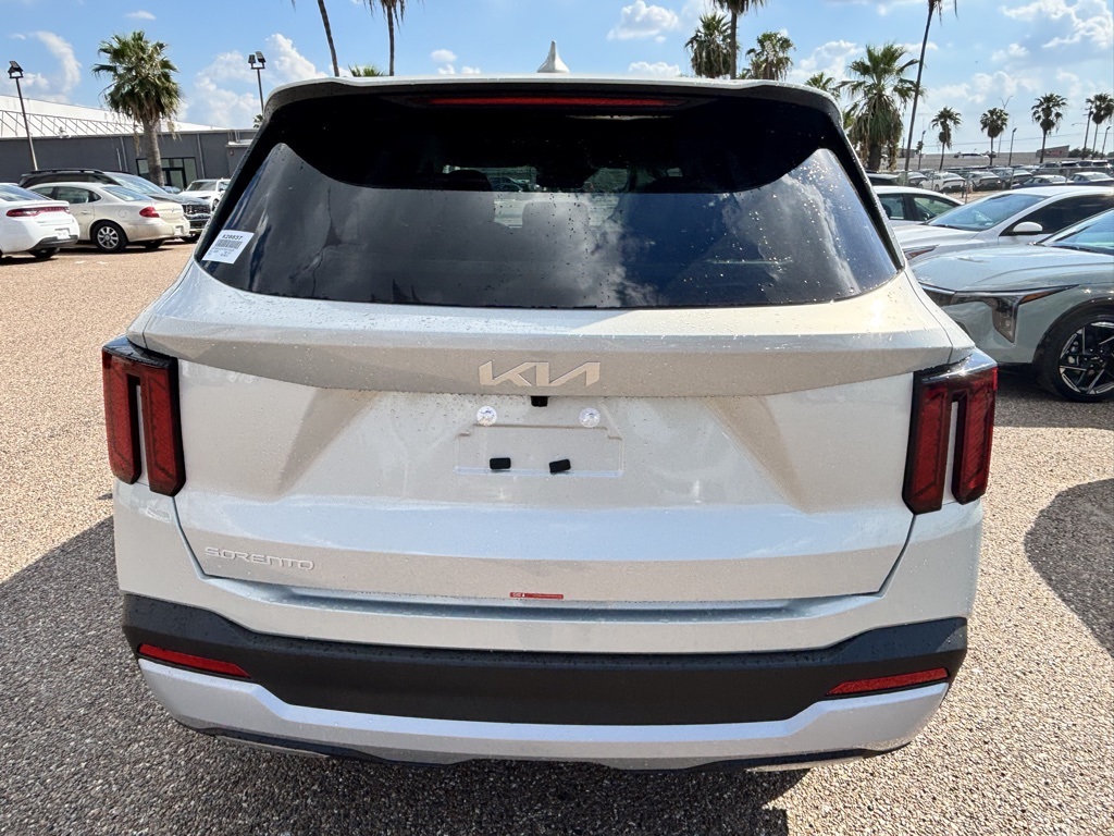 2026 Kia Sorento LX photo 6