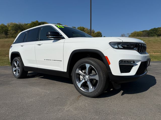 2025 Jeep Grand Cherokee Limited photo 3