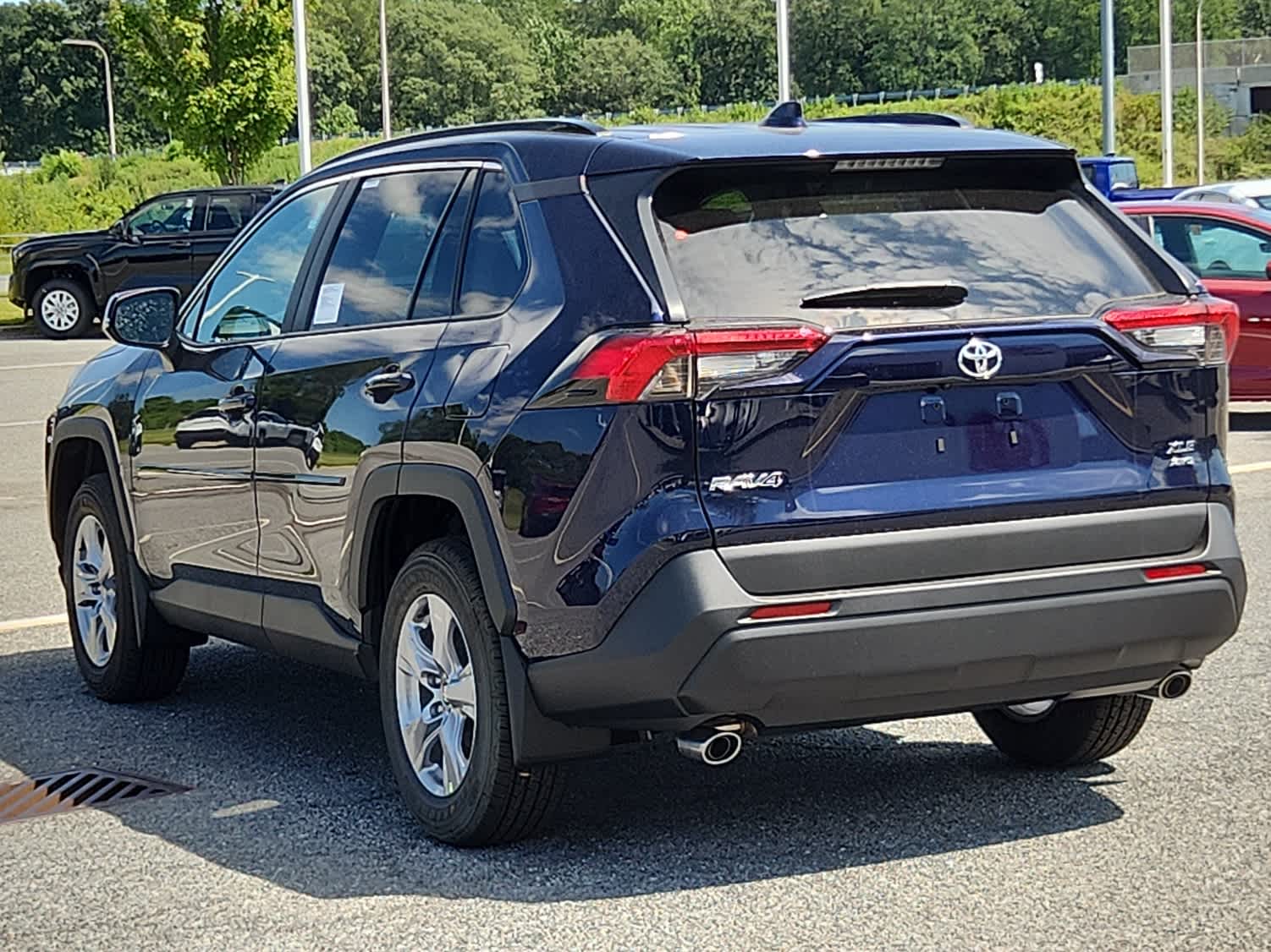 2025 Toyota RAV4 XLE Sport photo 3