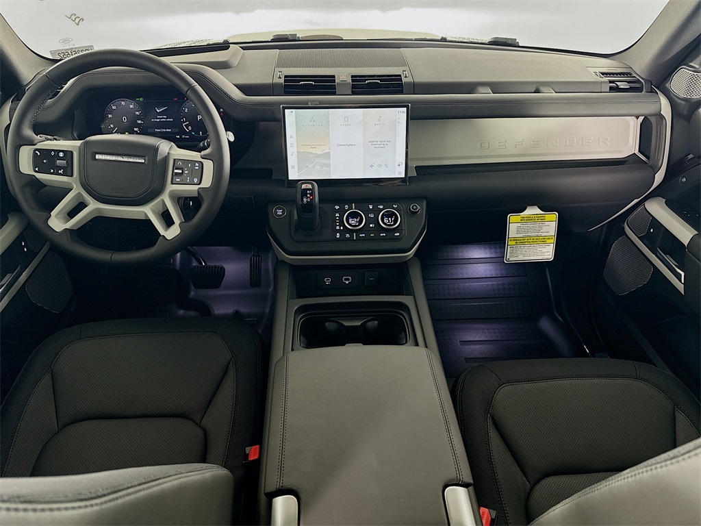 2024 Land Rover Defender 130 X-Dynamic SE photo 19