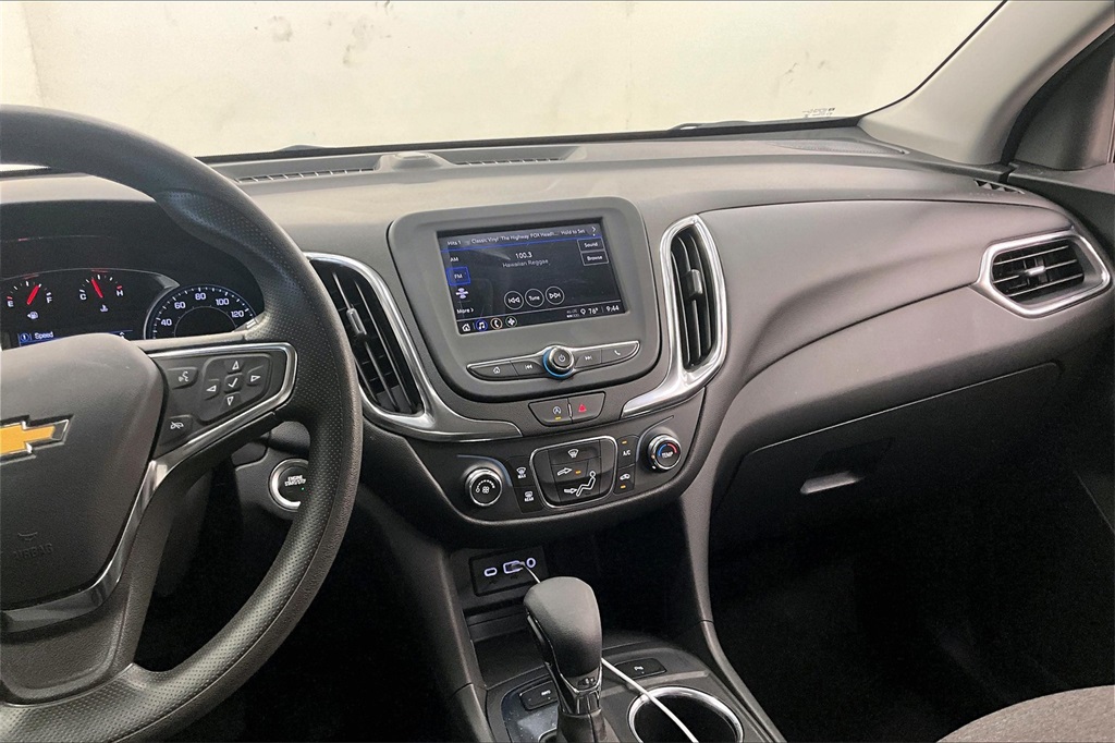 2023 Chevrolet Equinox LT photo 3